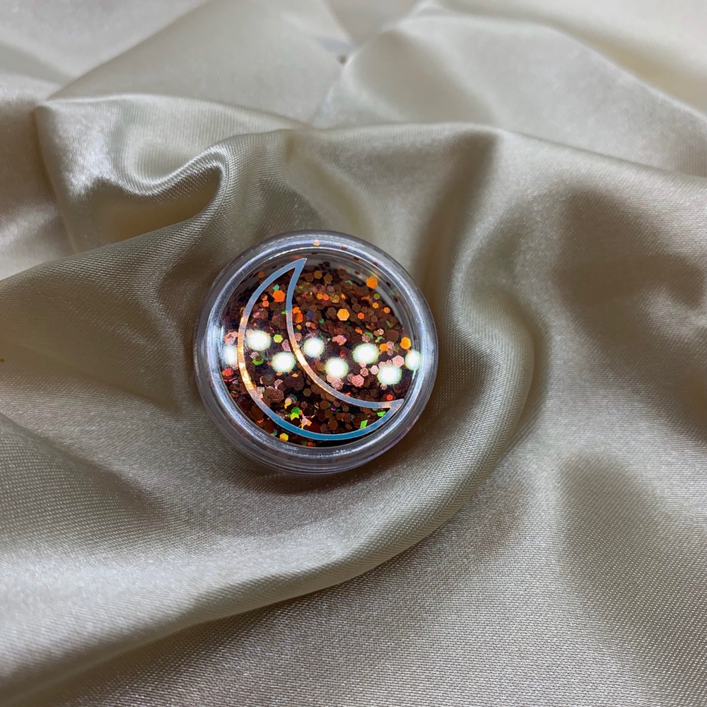 Cosmetic glitter - Picture 2 of 2